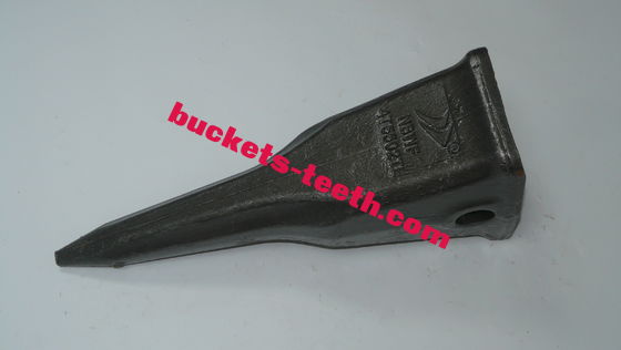 jakość  HRC48 - HRC53 Excavator Ripper Tooth 4T5502TL Ripper Teeth D90 fabryka