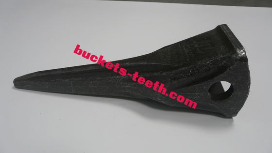 jakość  PC200TL Forged Bucket Teeth Chisel Bucket Tooth 205-70-19570TL Suit For PC200 fabryka