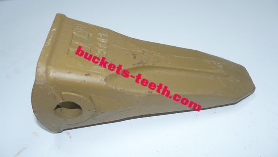 Alloy Steel Excavator Tooth Point 207-70-14151 Bucket Tooth Wear Resistant PC300