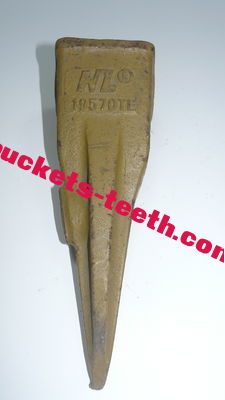 Excavator Spare Parts 205-70-19570TL PC200 Bucket Tooth Point Cast Bucket Teeth