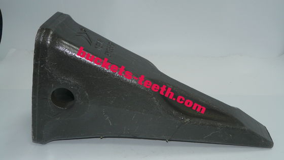 4T5502 Scavatore Ripper Dente Scavatore nero Denti di secchio 540mm D90