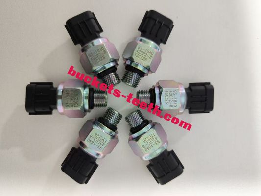 Sensore di pressione dell'olio metallico argento 7861-93 -1840 42CP2-8 per escavatore KOMATSU