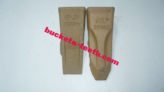 205-70-19570   2057019570  Komatsu PC200 Series Rock Chisel Bucket Teeth