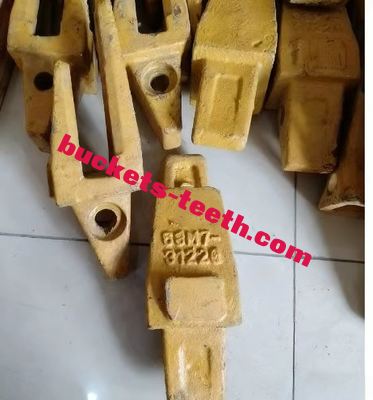 68M7-31220 Hyundai Style Excavator Bucket Teeth And Adapters