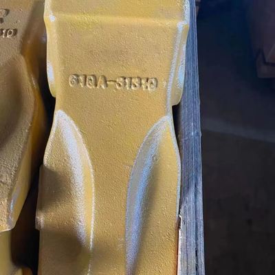 Bucket Spare Parts 61QA-31310 Standard Bucket Teeth Suits For R385 Excavator