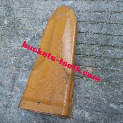 Excavator Parts Flat Sharp Bucket Tooth EC210 14530544  R225 R215 for Bucket Teeth