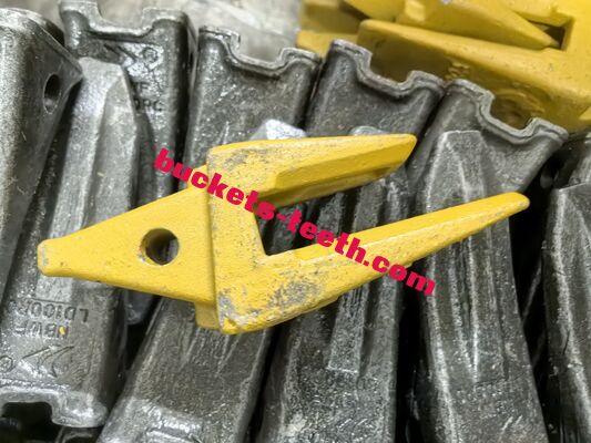 LD100 Excavator Parts Bucket Teeth Adaptor for SANY SY65 SY75 SY80 SY85 SY95 Bucket Tooth Adapter