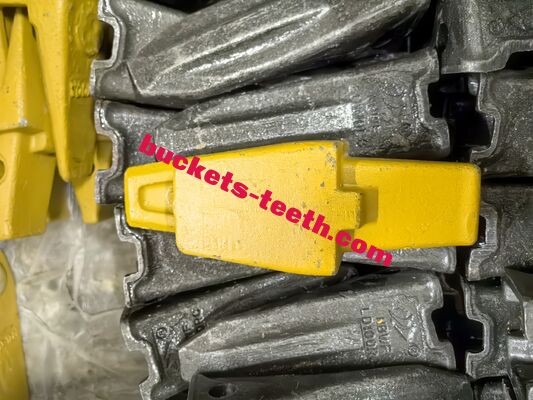 LD100 Excavator Parts Bucket Teeth Adaptor for SANY SY65 SY75 SY80 SY85 SY95 Bucket Tooth Adapter