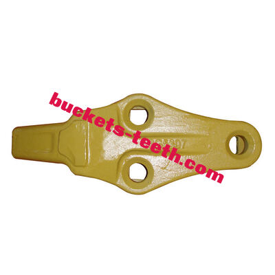 Alloy Steel 3G5307 HD Bucket Bolt-On Excavator Adapter for J300 Wheel Loader